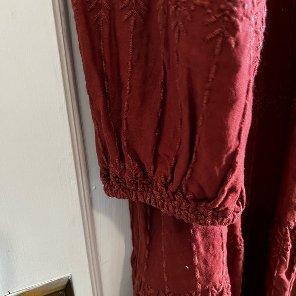 Old Navy Burgundy Long Sleeve Dress - Picture 4 of 5